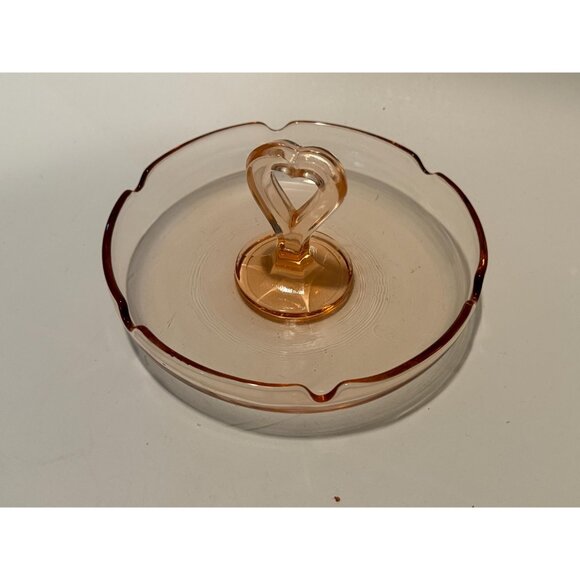 L.E. Smith Pink Depression Glass Heart Handle Tray / Ashtray – UV Reactive Selen - Picture 5 of 9